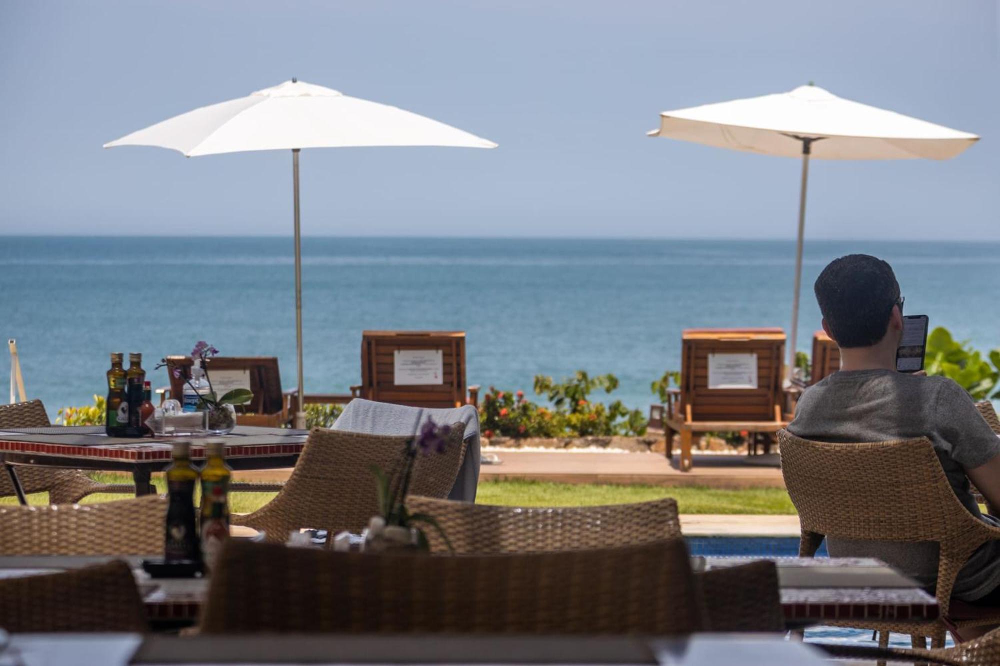 Amora Hotel Maresias Exterior photo
