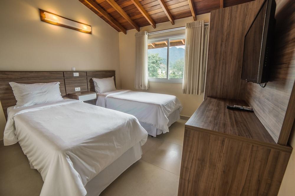 Amora Hotel Maresias Exterior photo